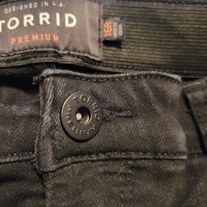 EUC Black Torrid Premium Skinny jean